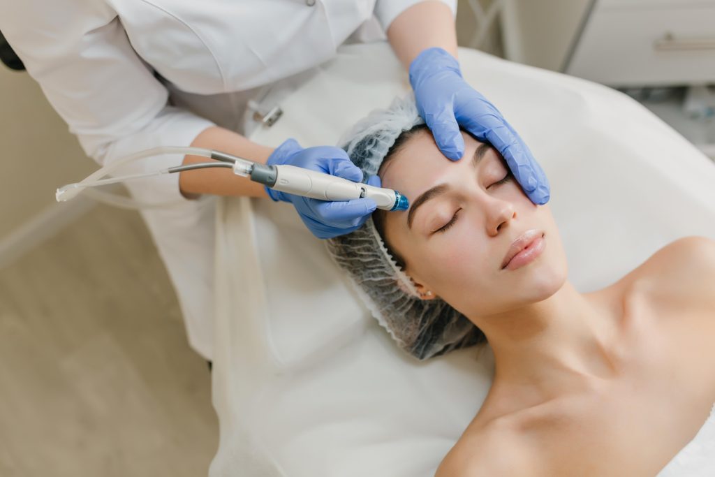Peeling de fenol: saiba o que é e quais cuidados devem ser tomados