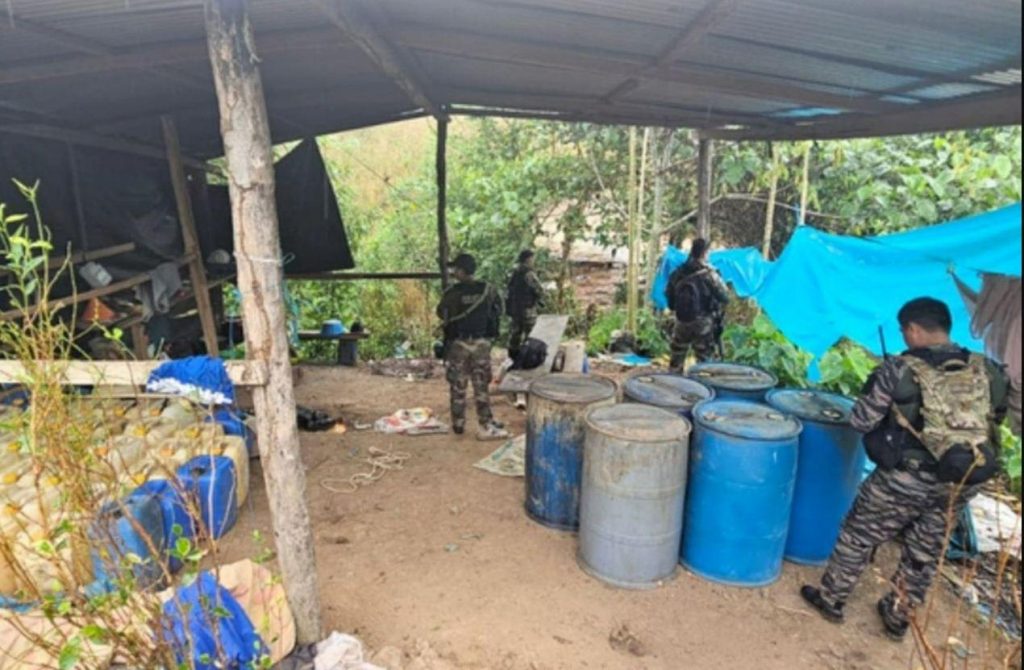 Agentes norte-americanos e peruanos  atuam no combate ao tráfico de drogas no Amazonas
