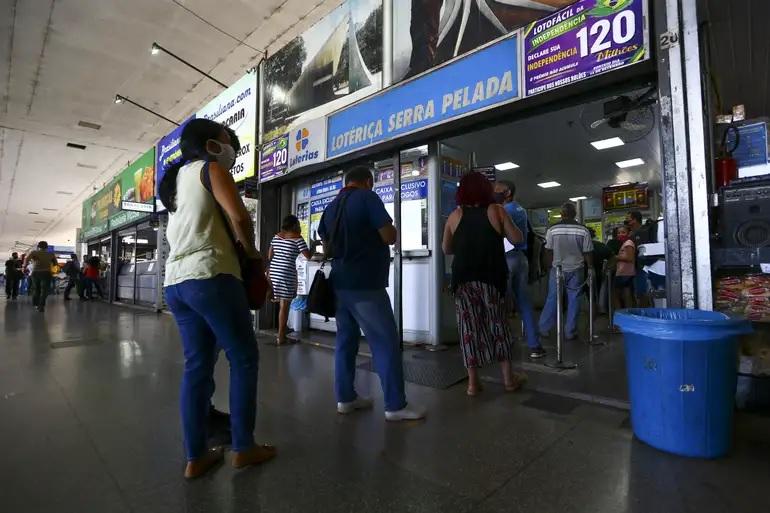 Mega-Sena pode pagar hoje R$ 86 milhões
