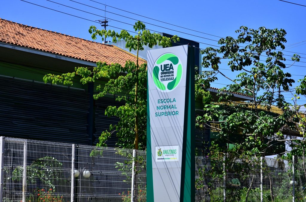 UEA divulga editais para vestibular e Sistema de Ingresso Seriado