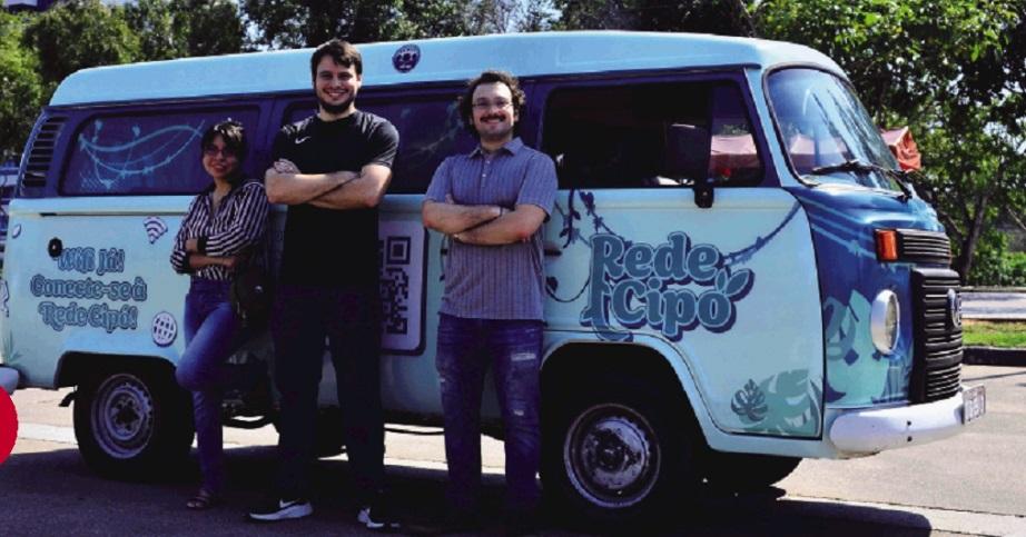 Kombi leva internet a diversos pontos