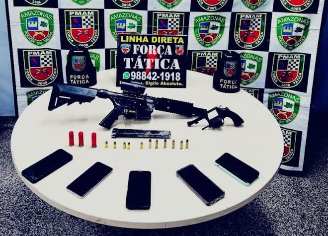 Trio é preso com armamento pesado na zona oeste de Manaus
