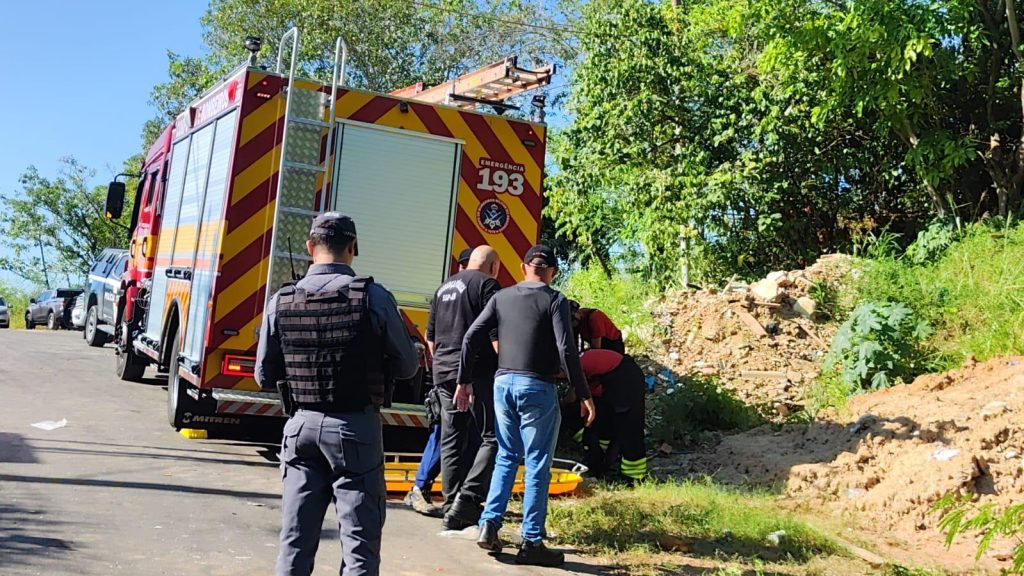 Corpo de homem decapitado é encontrado em área de mata no Santo Antônio