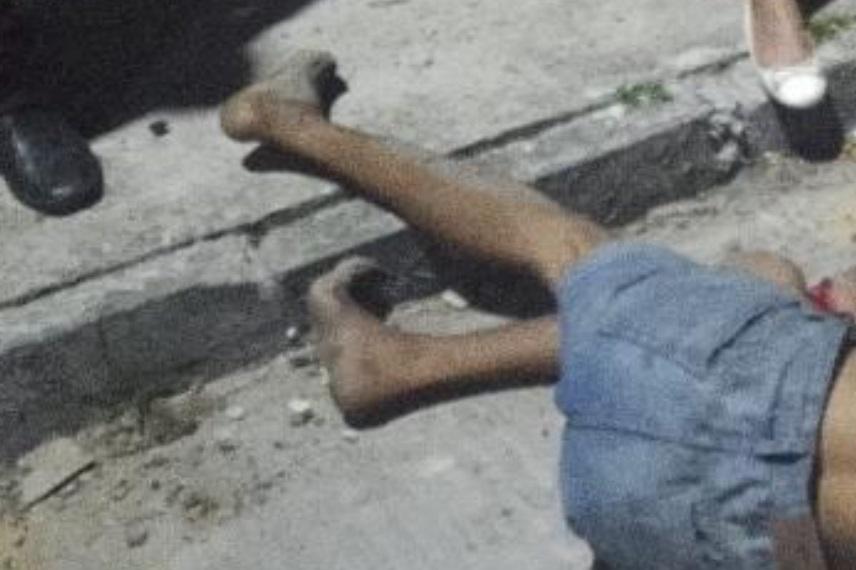 Homem suspeito de assalto no Cidade de Deus é linchado por moradores da área