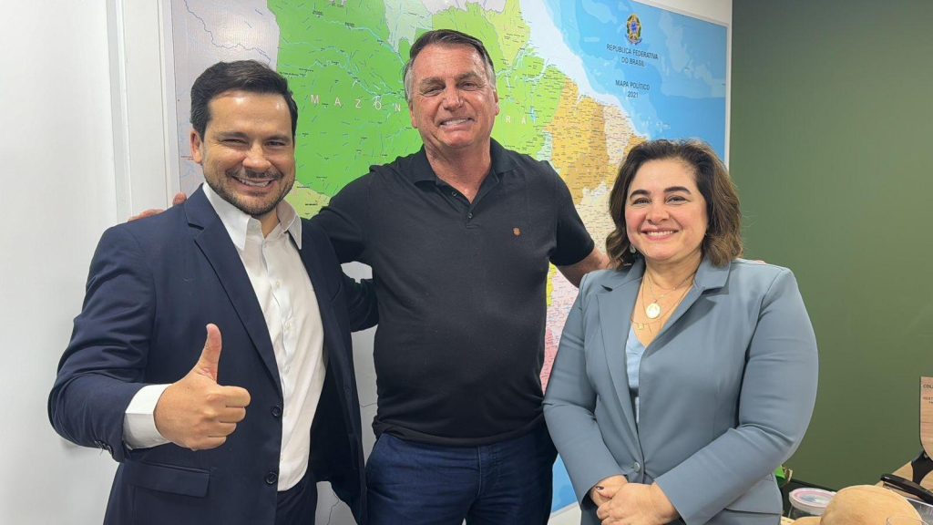 Comboio bolsonarista em Manaus
