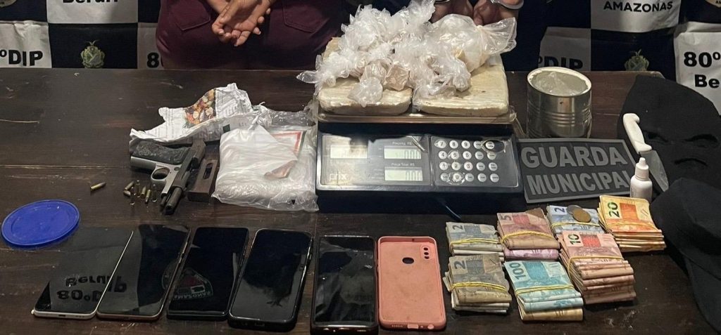 Polícia prende cinco pessoas envolvidas com tráfico de drogas em Beruri