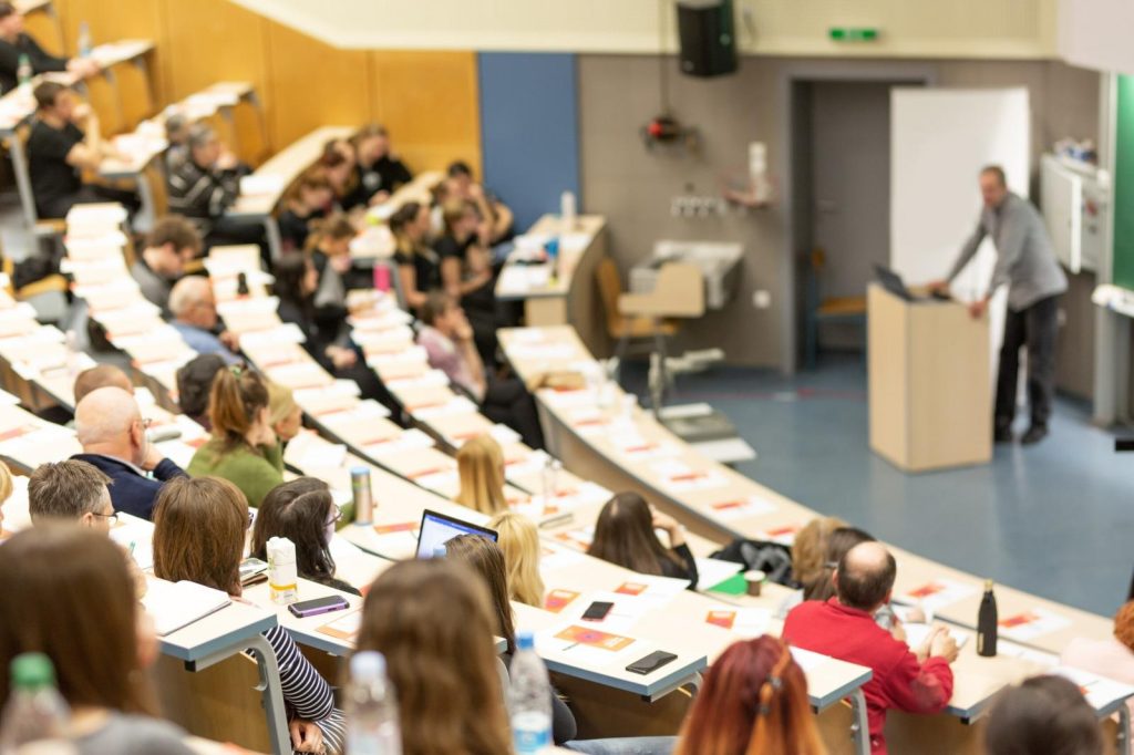 26º Fnesp discutirá reformulação do EAD e perspectivas do PNE da próxima década
