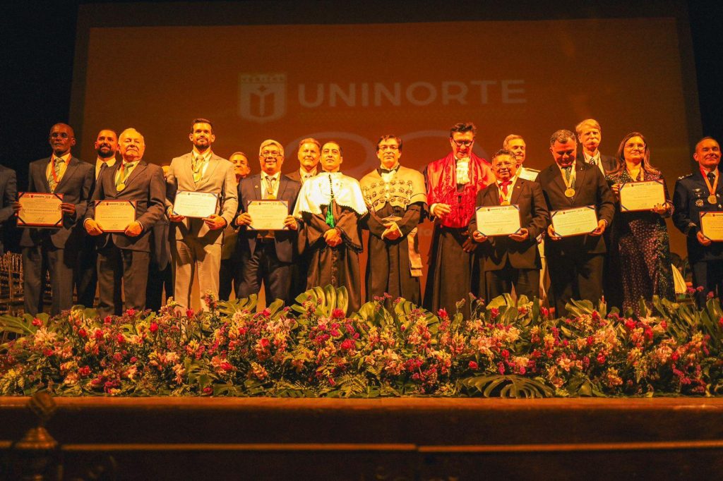 UNINORTE celebra 30 anos no Teatro Amazonas
