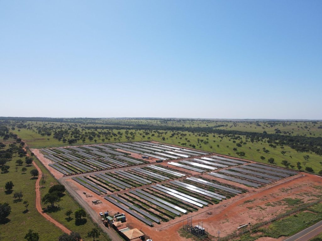 O avanço das usinas solares na Amazônia