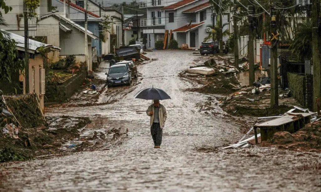 Representantes do Ministério Público discutem mudanças climáticas e desafios da era digital