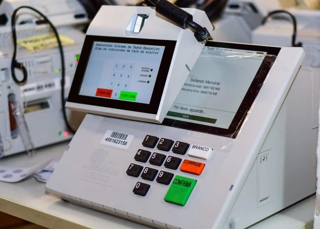 A vitória da urna eletrônica