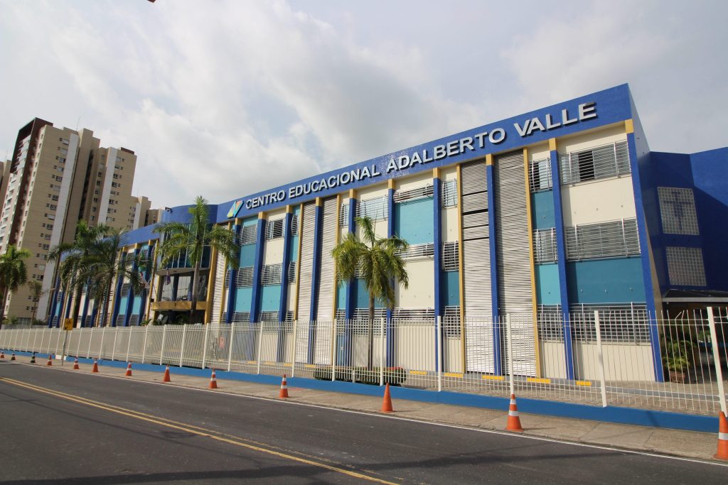Seis décadas transformando a educação em Manaus