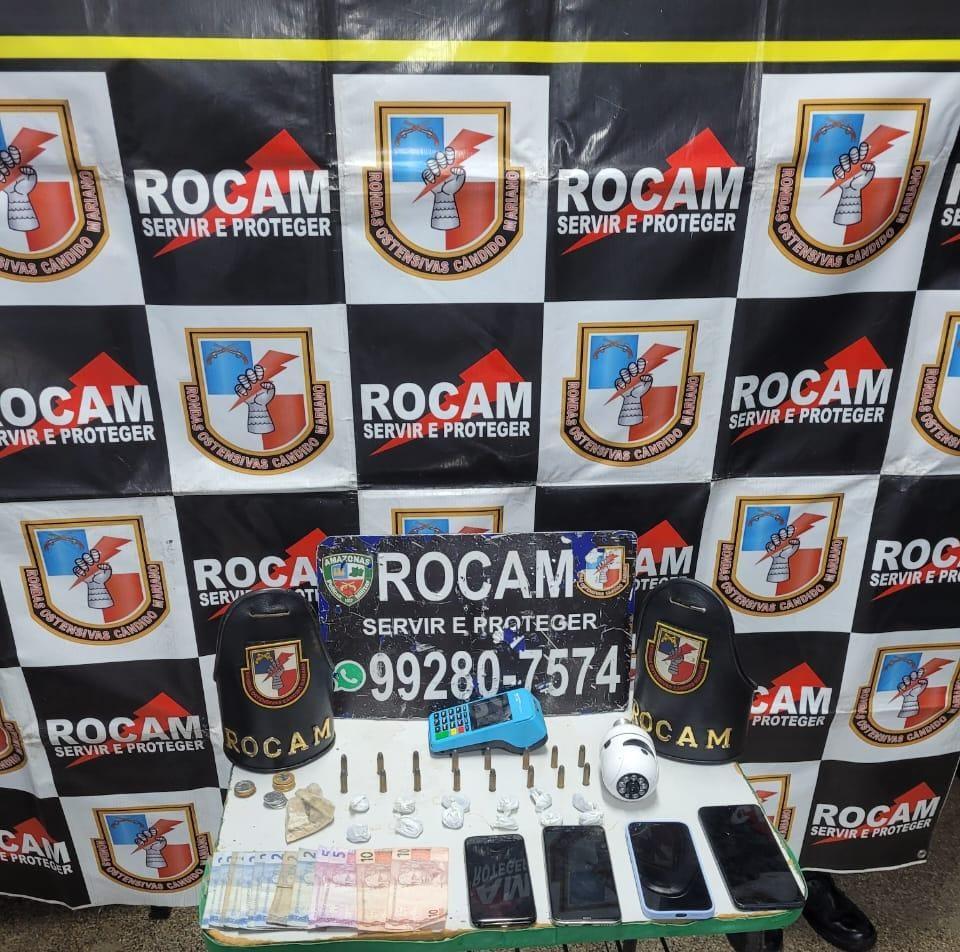 Em Silves, traficante é preso com drogas no meio da rua