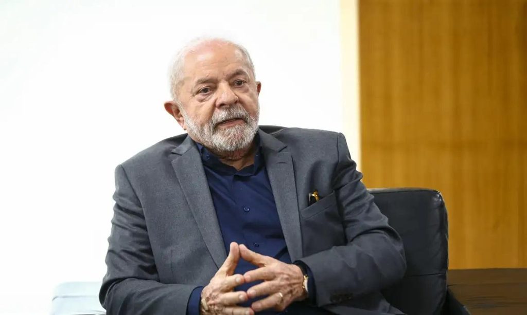 Presidente Lula evolui bem no pós-operatório