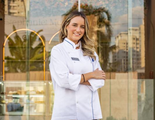 Chef de confeitaria dá um toque moderno às clássicas sobremesas natalinas