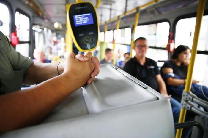 Prefeito confirma aumento e tarifa de ônibus pode chegar a R$ 5