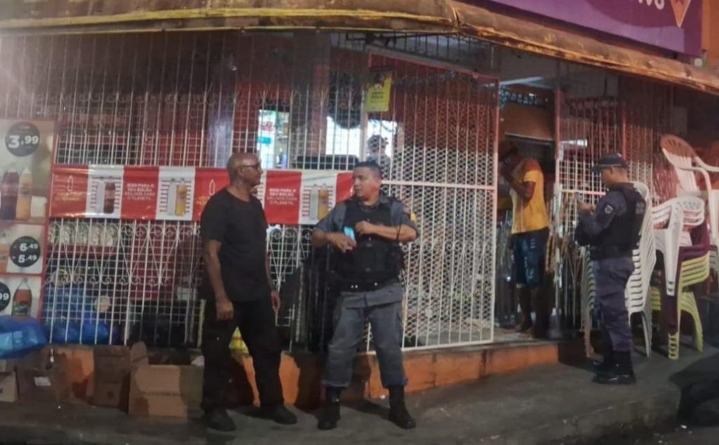 Comerciante é morto a tiros dentro de mercadinho no bairro Alvorada