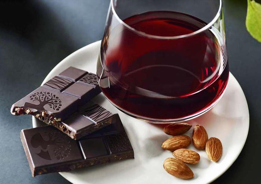 Consumo de frutas, café, chocolate e vinho reduz em até 23 vezes o risco de síndrome metabólica