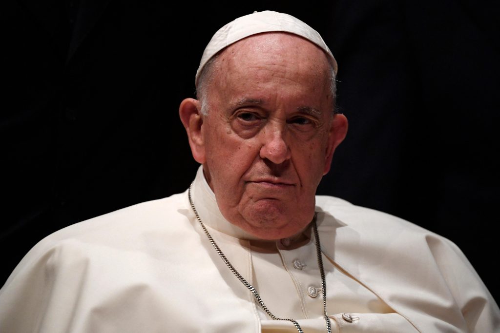 Papa Francisco ‘descansou bem toda a noite’, informa Vaticano