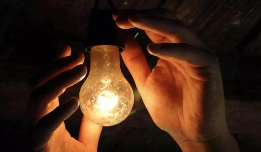 Forte chuva deixa bairros de Manaus sem energia