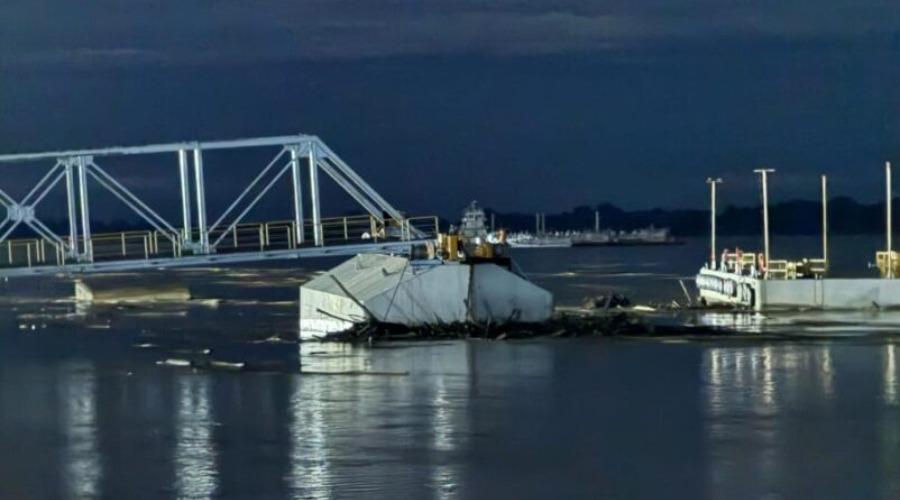 Balsa petroleira perde controle e colide com porto em Humaitá