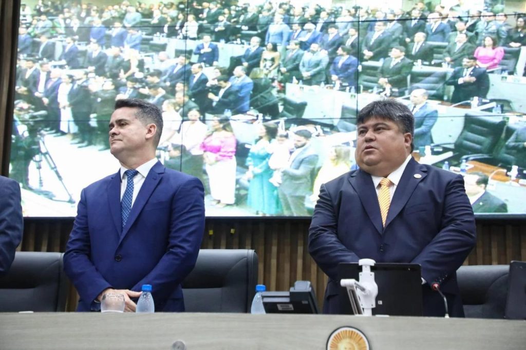 Prefeito retoma poder e poderá remanejar R$ 4,2 bilhões do orçamento