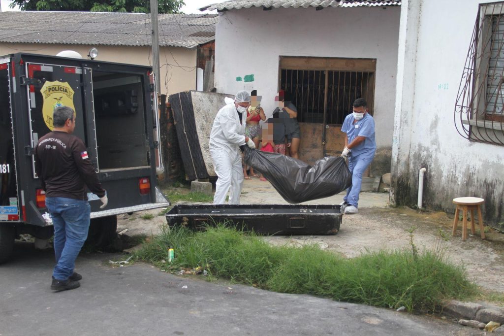 Peruano é encontrado morto dentro de casa na Zona Leste de Manaus