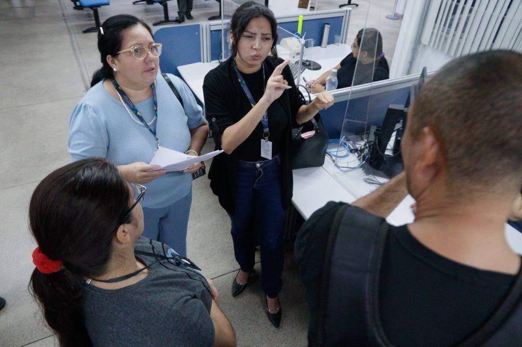PcDs podem solicitar serviço de intérpretes de Libras de forma gratuita no Amazonas