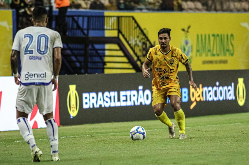 Amazonas FC encara o Avaí na Arena da Amazônia