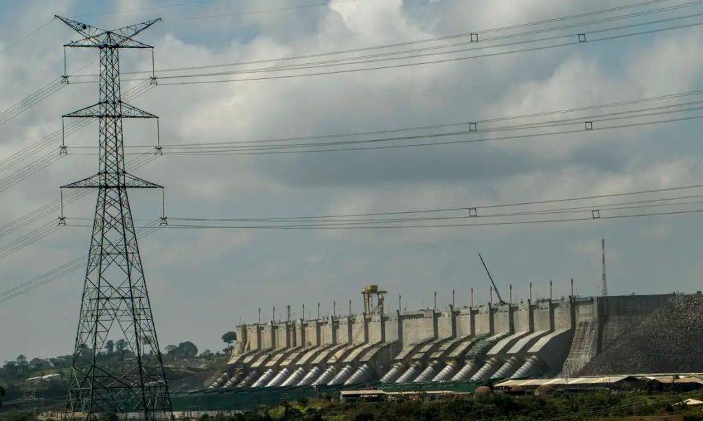Conta de luz terá bandeira amarela em maio, decide Aneel