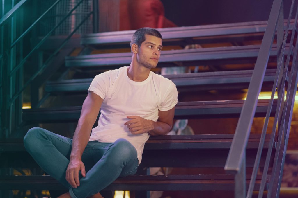 Como elevar o visual com peças simples: menos é mais no estilo masculino