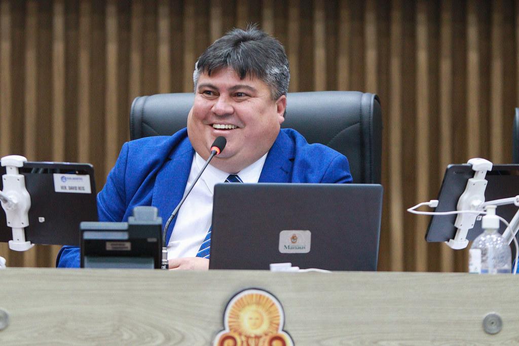 David Reis ironiza união entre PT e PL