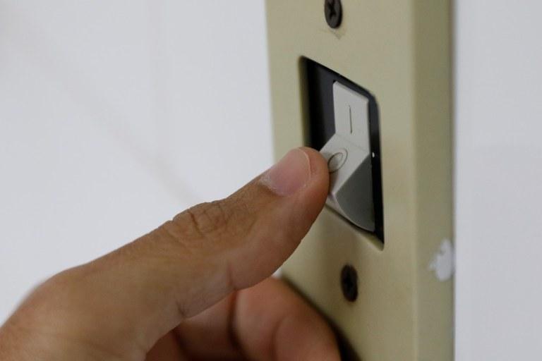 No Amazonas, 912,7 mil pessoas poderão ter gratuidade na tarifa de energia elétrica