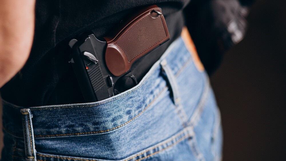 Governo argentino autoriza civis a comprar armas semiautomáticas e de assalto