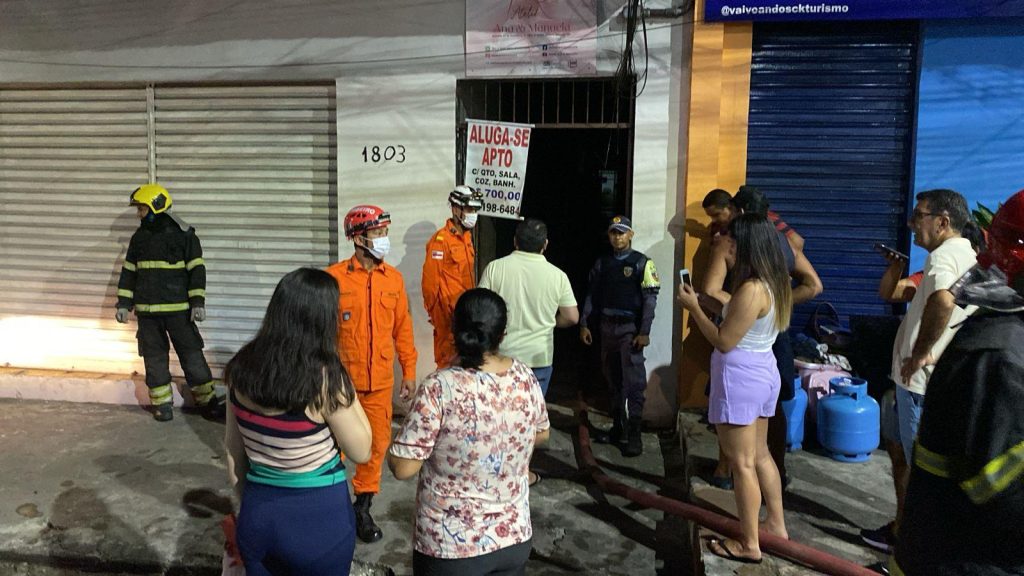 Fiação precária pode ter causado incêndio em kitnets no Centro de Manaus