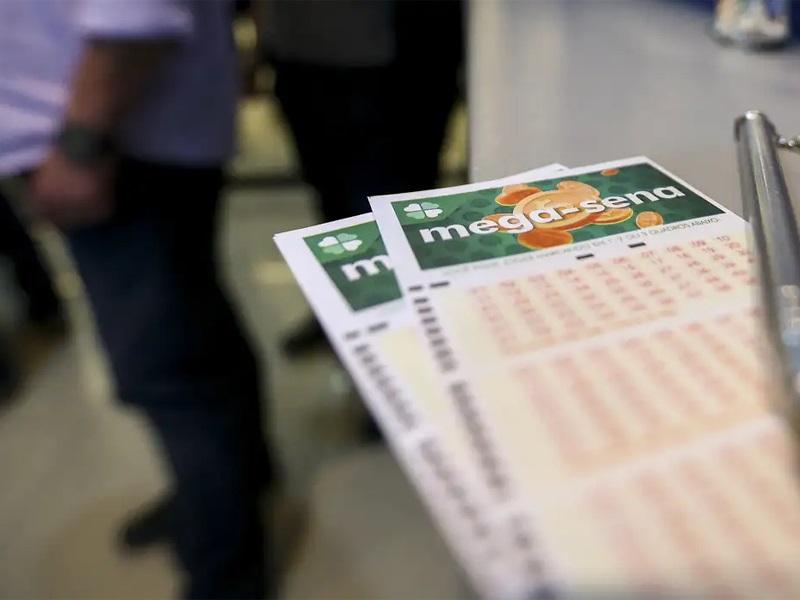 Mega-Sena acumula mais uma vez e prêmio vai a R$ 76 milhões