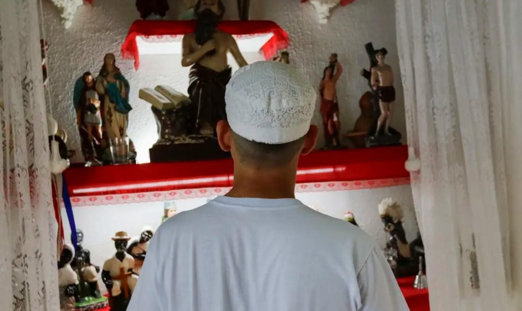 Como reconhecer o racismo religioso no ambiente de trabalho