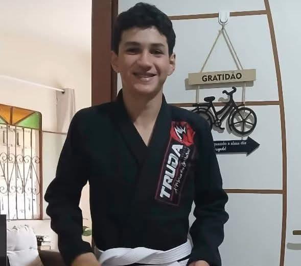 Após 10 dias de internação, morre jovem que foi eletrocutado em shopping na zona norte