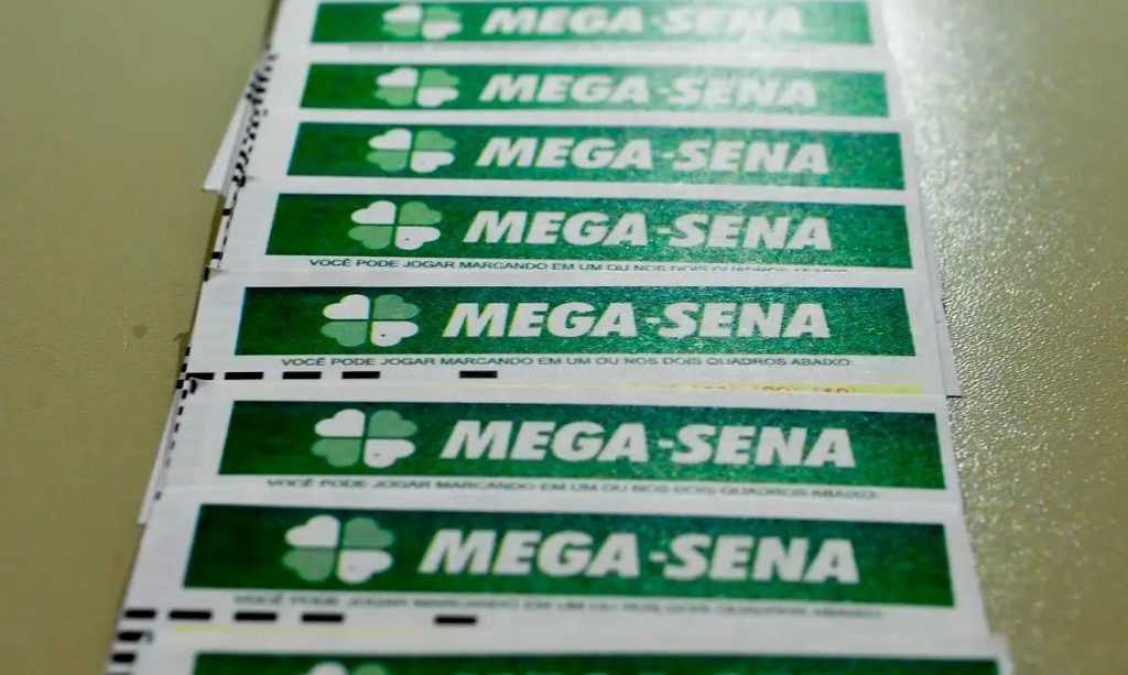 Mega-Sena acumula e prêmio principal vai para R$ 8 milhões