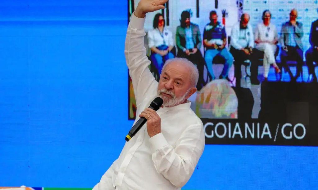 Lula lembra covid e diz que saúde não tem esquerda ou direita