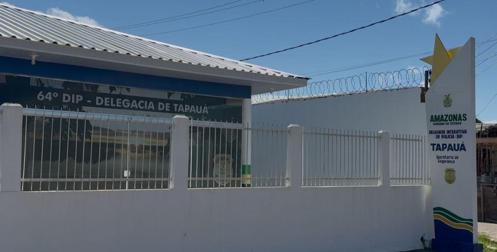 PC-AM e PMAM prendem mulher em flagrante com porções de oxi e cocaína em Tapauá