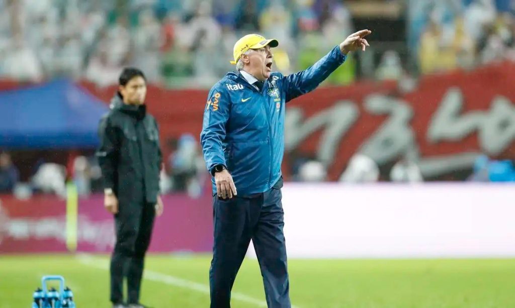 Ancelotti classifica goleada como bom início de trajetória para Copa