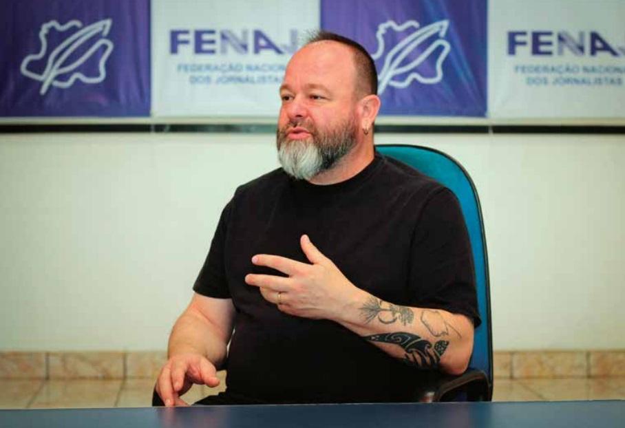 ‘Algorítimo das redes propicia desinformação’, afirma especialista Rafael Hoff