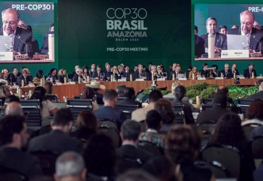 Pré-COP: Brasil cobra mais do que discursos
