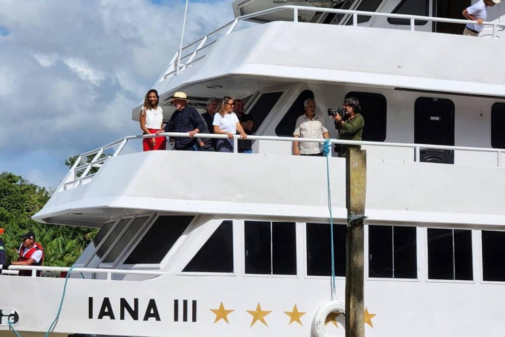 Lula e o barco de luxo na COP
