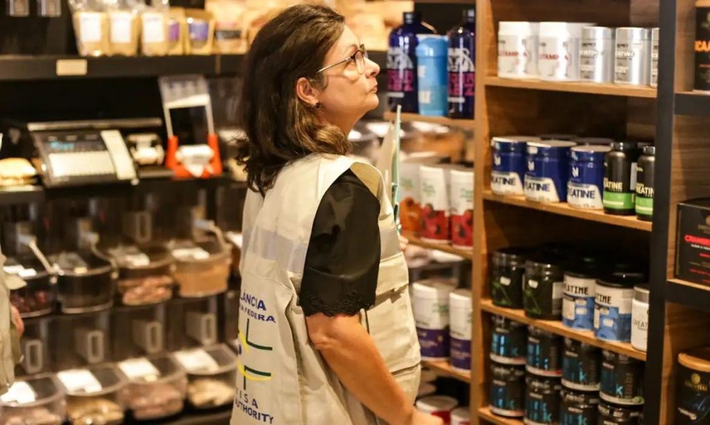 Anvisa manda retirar do mercado duas marcas de suplemento alimentar