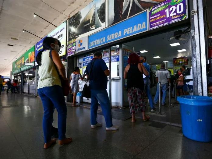 Mega-Sena sorteia R$ 100 milhões nesta quinta-feira