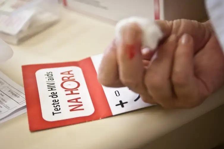 HIV: rotinas e hábitos que mantêm o tratamento em dia