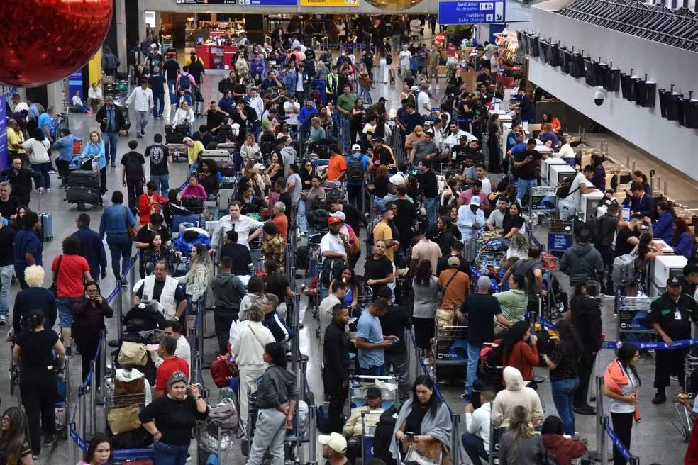 Ventania em Congonhas e Guarulhos impacta Aeroporto de Brasília