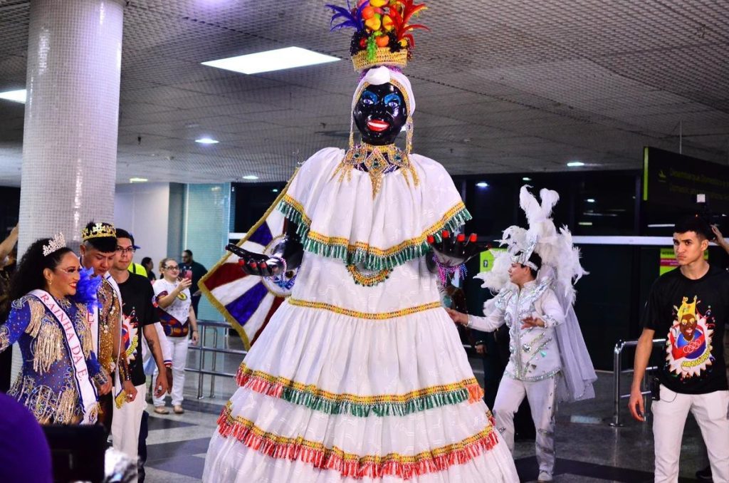 Carnaval em Manaus começa em janeiro com blocos, feijoada e shows tradicionais